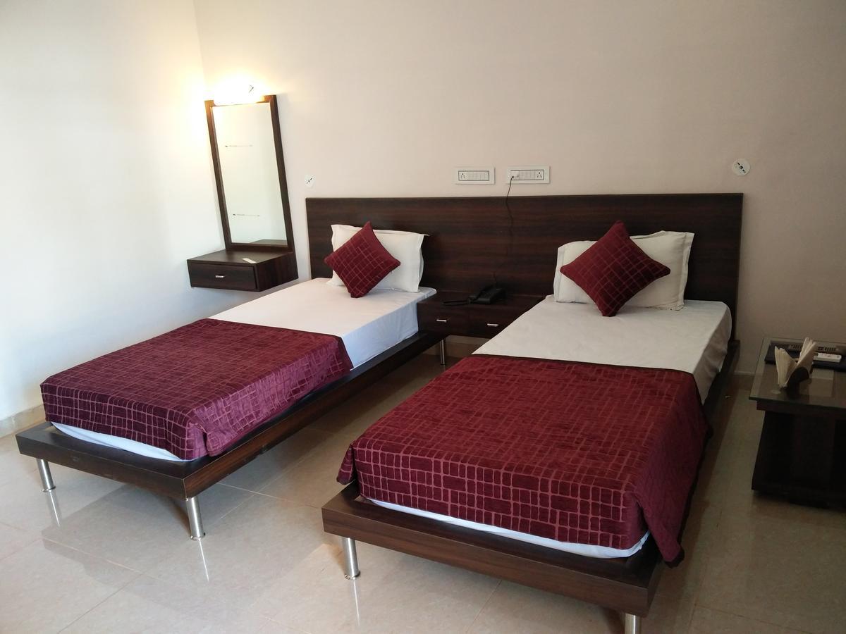 Gulmohar Sariska Resort Bairāt Εξωτερικό φωτογραφία