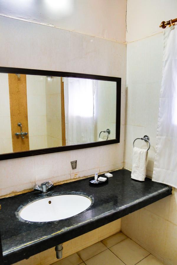 Gulmohar Sariska Resort Bairāt Εξωτερικό φωτογραφία