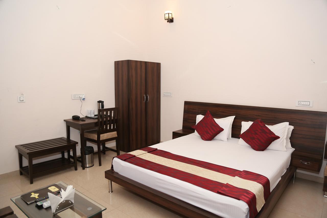 Gulmohar Sariska Resort Bairāt Εξωτερικό φωτογραφία