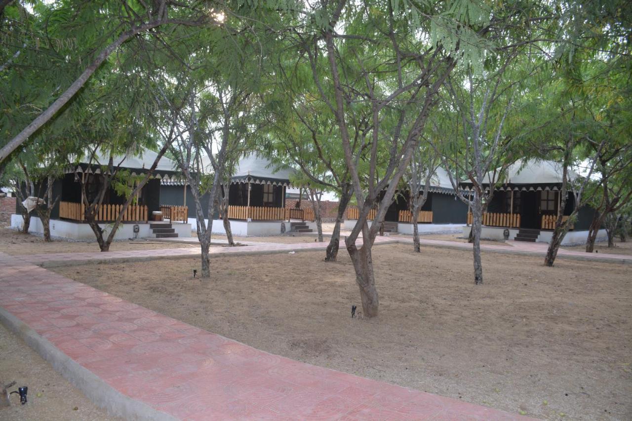 Gulmohar Sariska Resort Bairāt Εξωτερικό φωτογραφία